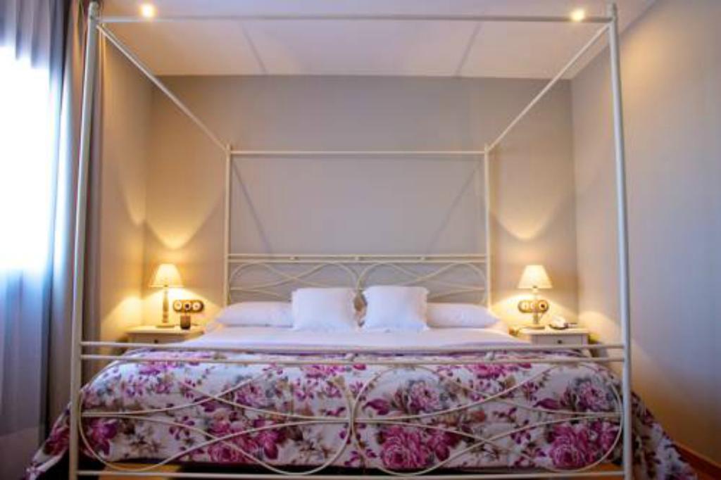 Hotel Villa Monter Alcañiz Extérieur photo