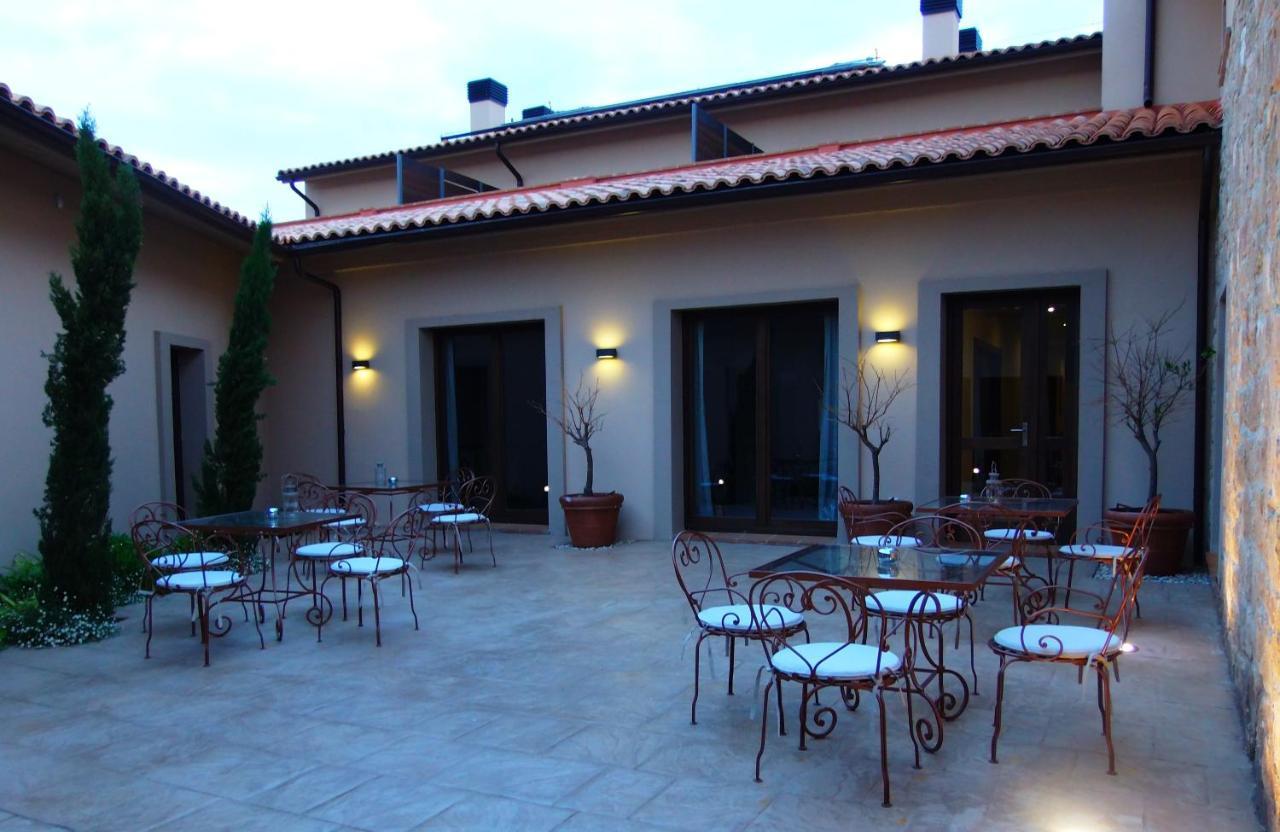 Hotel Villa Monter Alcañiz Extérieur photo
